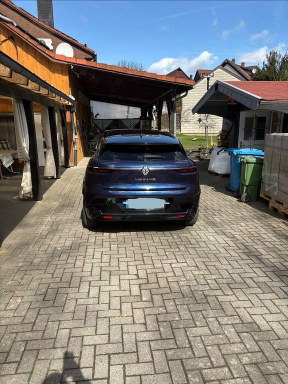 Gebraucht Renault Megane E-Tech Komfort 161 kW (220 PS) 2022 Blau Limousine