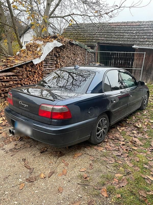 Gebraucht 2003 Opel Omega Limousine | 11.500 € - Bild 1/4