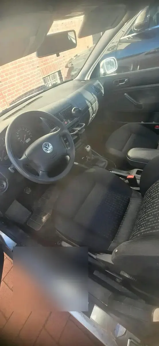 Usata VW Golf IV 75 CV (55 kW) 2004 Berlina