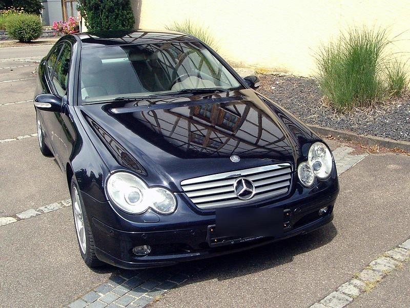 Schwarz Gebraucht 2004 Mercedes CL180 Coupé | 3.200 € (Fairer Preis) - Bild 1/4
