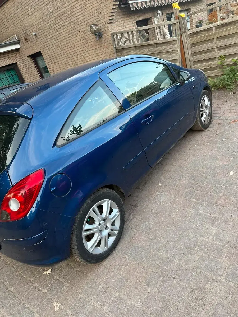 Gebraucht Opel Corsa 90 PS (66 kW) 2008 Blau Kleinwagen