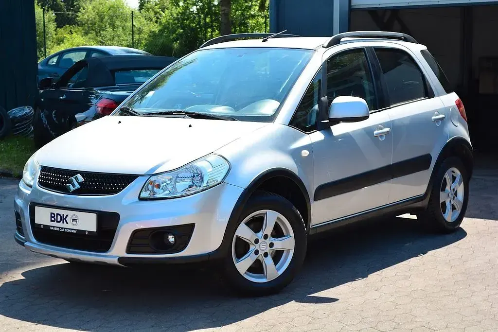 Gebraucht Suzuki SX4 S-Cross 120 PS (88 kW) 2010 Silber Kleinwagen