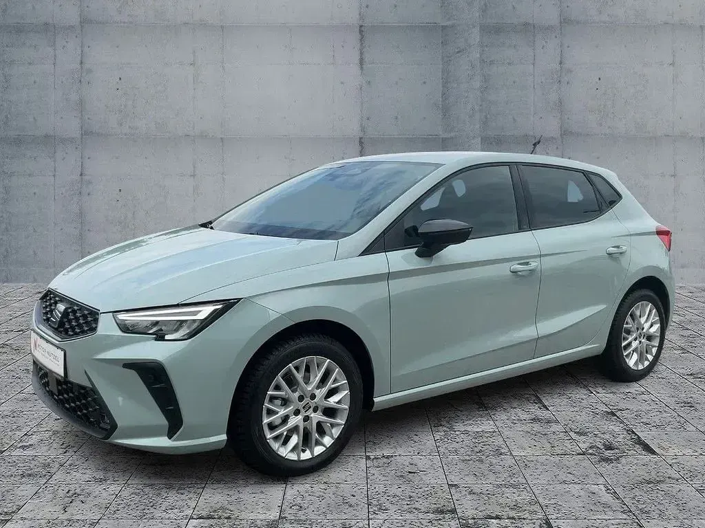 Neu Seat Ibiza FR 116 PS (85 kW) 2026 Grau Kleinwagen