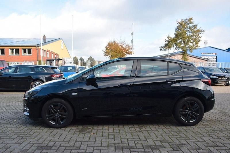 Gebraucht Opel Astra Design & Tech 110 PS (80 kW) 2021 Schwarz Limousine