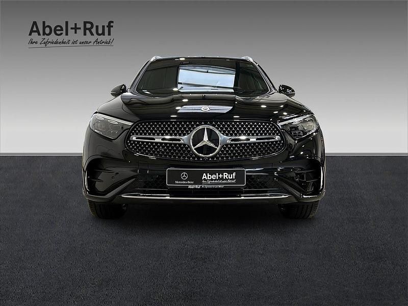 Gebraucht Mercedes GLC220 AMG 197 PS (144 kW) 2026 Schwarz SUV
