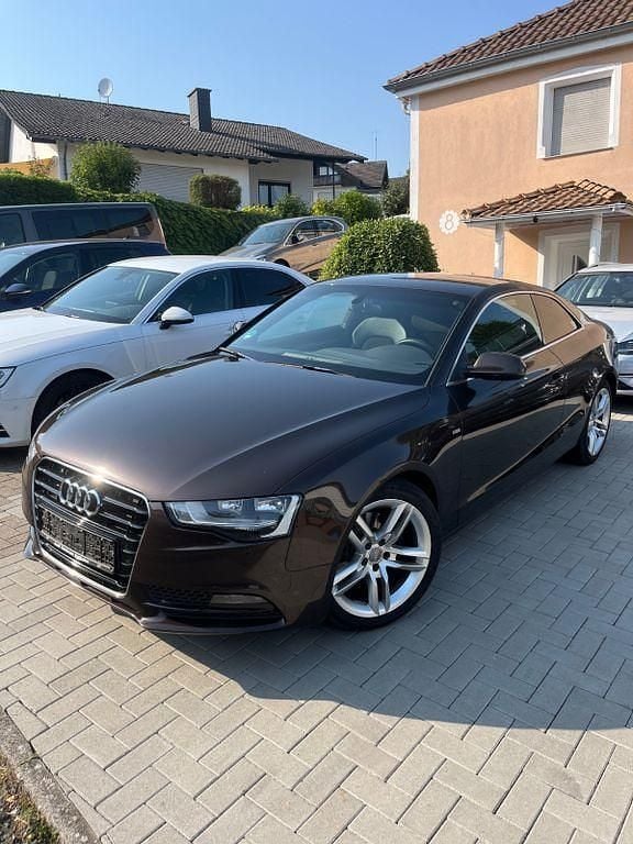 Braun Gebraucht 2012 Audi A5 S-Line Coupé | 8.999 € (Superpreis) - Bild 1/4