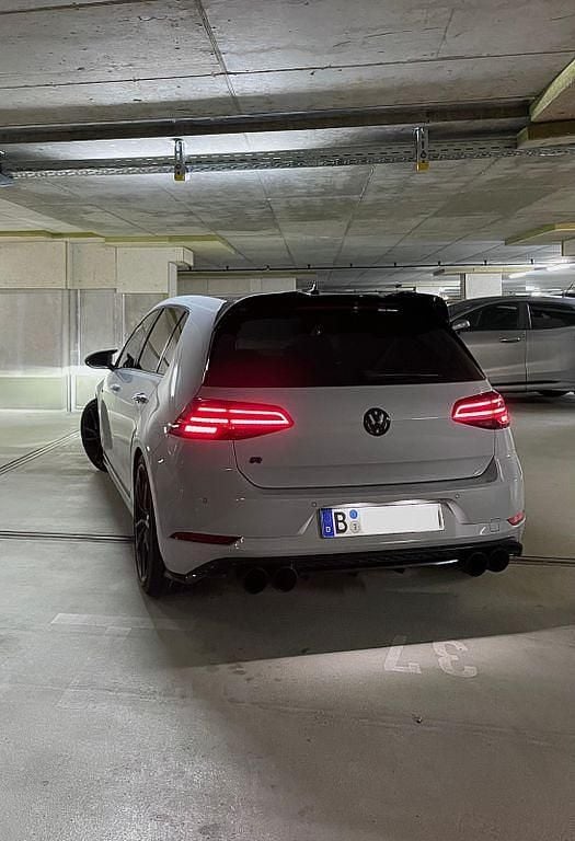 Gebraucht VW Golf VII R 310 PS (228 kW) 2017 Weiß Limousine