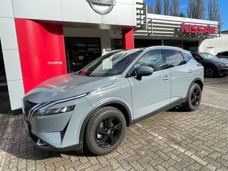Grau Gebraucht 2023 Nissan Qashqai N-Connecta SUV | 29.900 € (Etwas zu teuer) - Bild 1/4
