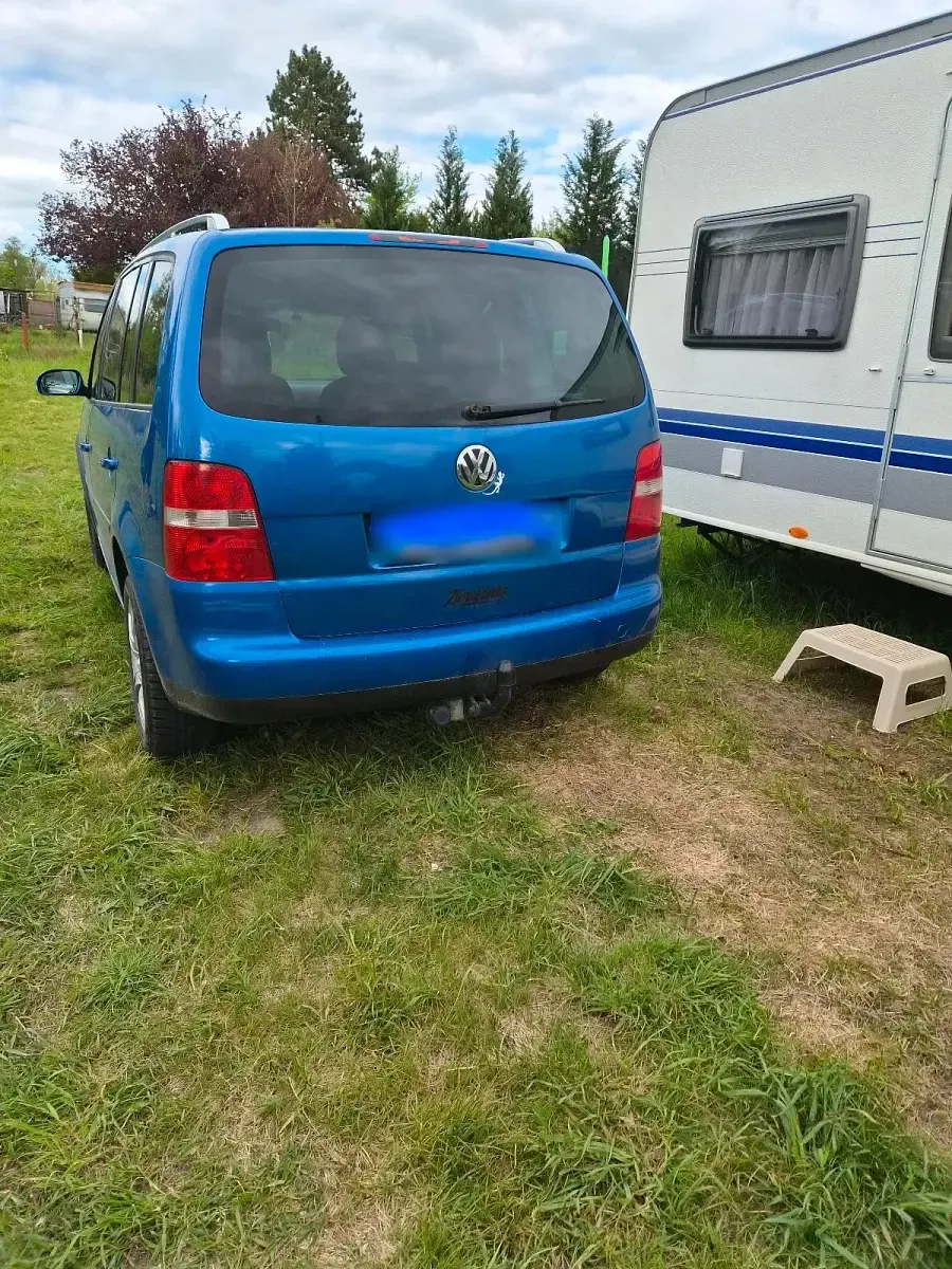 Gebraucht VW Touran 101 PS (74 kW) 2004 Blau Van / Kleinbus