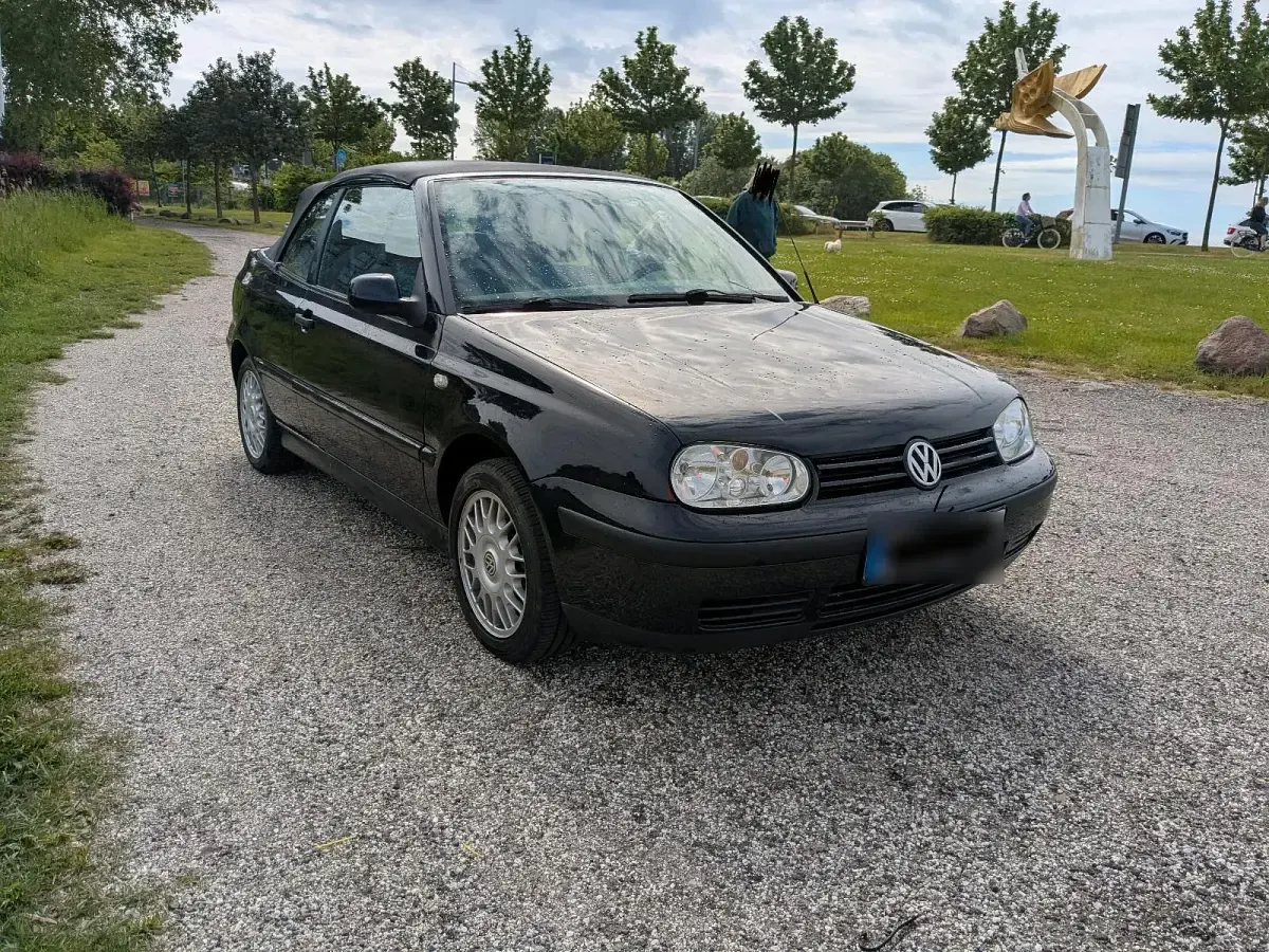 Gebraucht VW Golf 101 PS (74 kW) 2000 Blau Cabrio