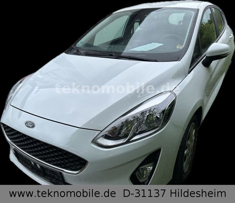 Gebraucht Ford Fiesta 101 PS (74 kW) 2018 Weiß Kleinwagen