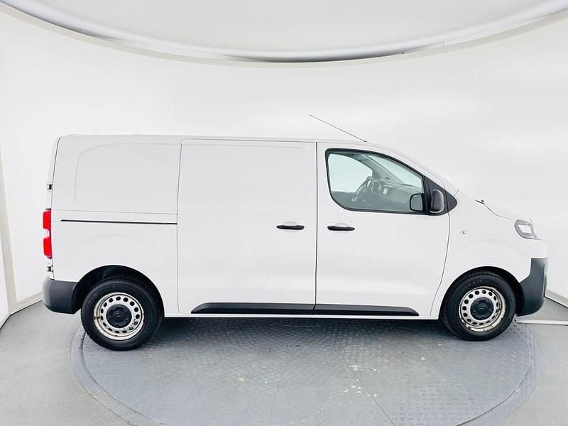 Używany Citroën Jumpy Profi 122 KM (89 kW) 2017 Biały Minivan