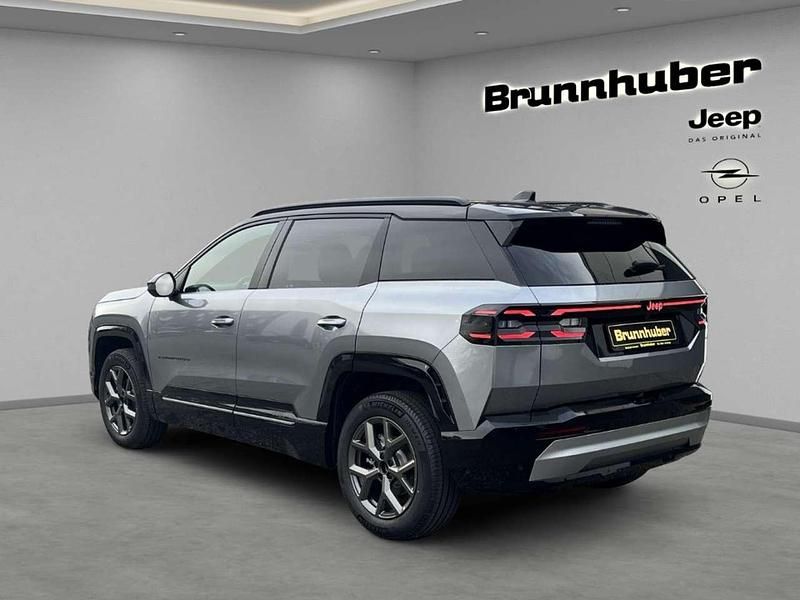 Käytetty Jeep Compass 145 HP (106 kW) 2026 Harmaa Katumaasturi