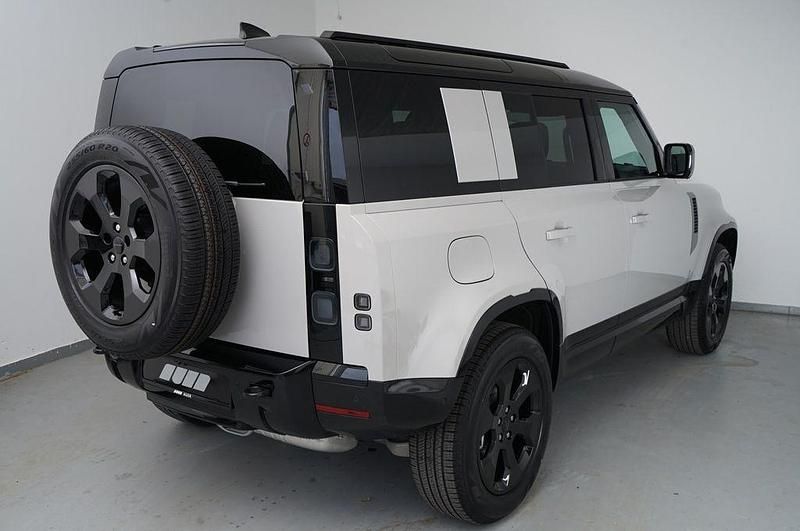 Neu Land Rover Defender Black Edition 349 PS (256 kW) 2025 Grau SUV