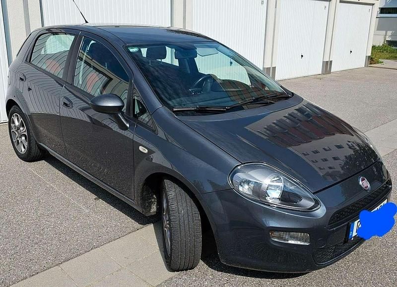Gebraucht Fiat Punto Evo Sport 105 PS (77 kW) 2012 Grau Kleinwagen