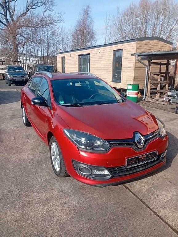 Gebraucht Renault Mégane III 116 PS (85 kW) 2016 Rot Limousine
