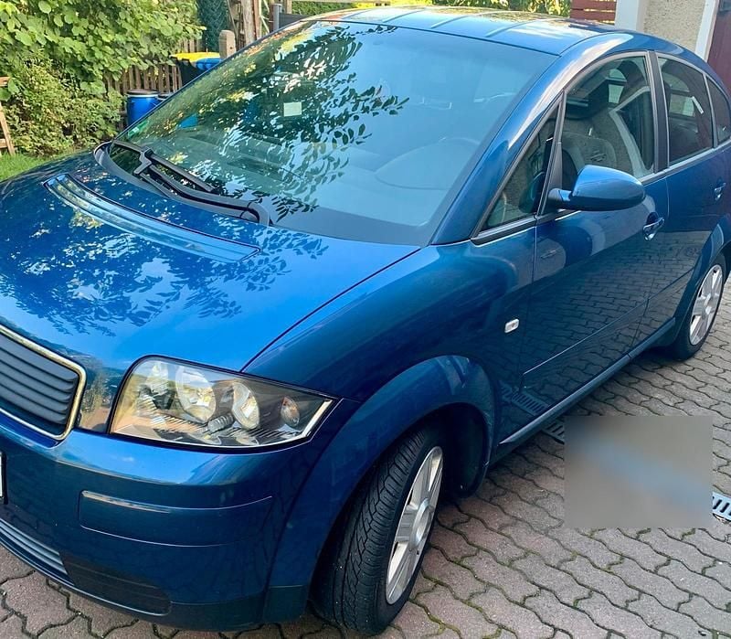 Blau Gebraucht 2004 Audi A2 Kleinwagen | 6.550 € (Teuer) - Bild 1/4