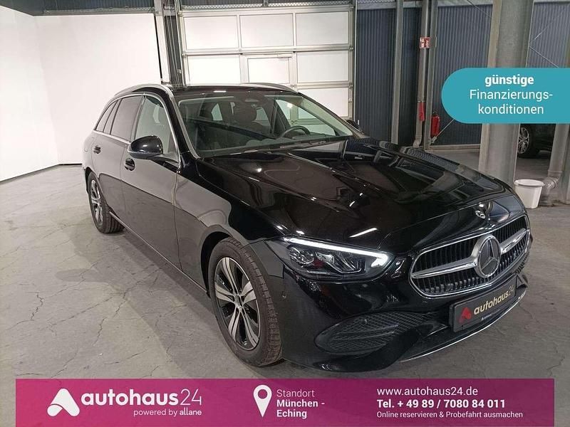 Schwarz Gebraucht 2021 Mercedes C220 Avantgarde Kombi | 25.770 € (Guter Preis) - Bild 1/4