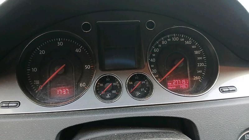 Gebraucht VW Passat 140 PS (102 kW) 2008 Silber Kombi