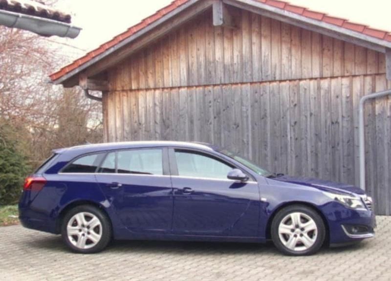 Blau Gebraucht 2014 Opel Insignia Business Kombi | 7.200 € (Fairer Preis) - Bild 1/4