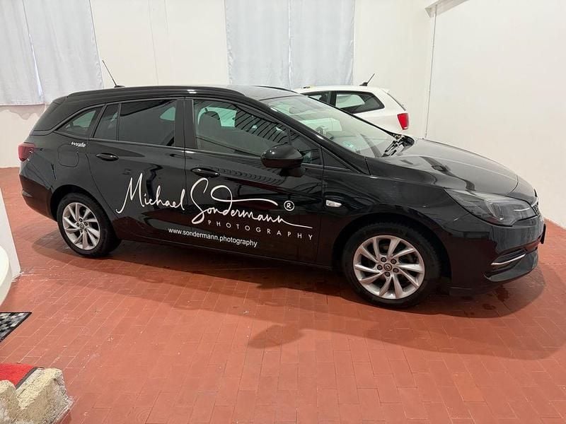 Gebraucht Opel Astra Edition 145 PS (106 kW) 2020 Schwarz Kombi