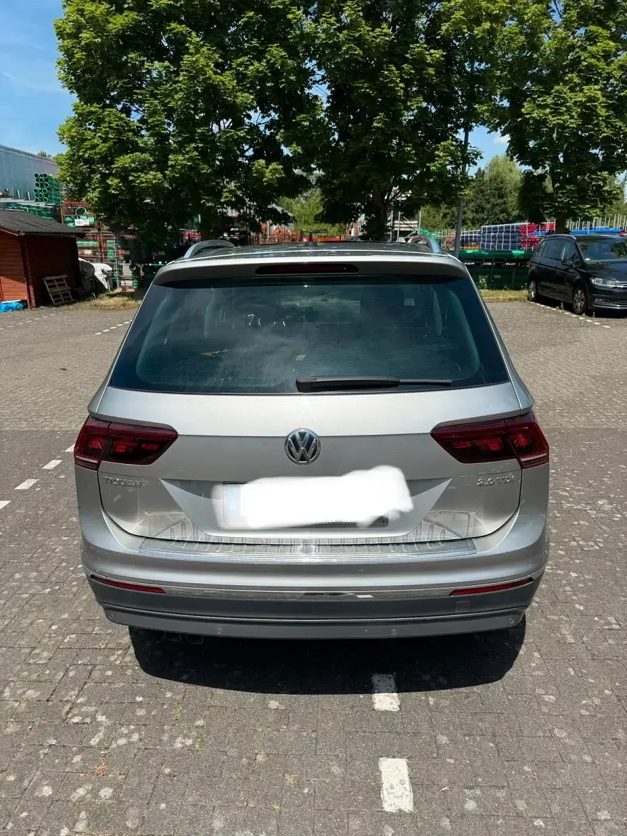 Gebraucht VW Tiguan Highline 150 PS (110 kW) 2018 Silber SUV