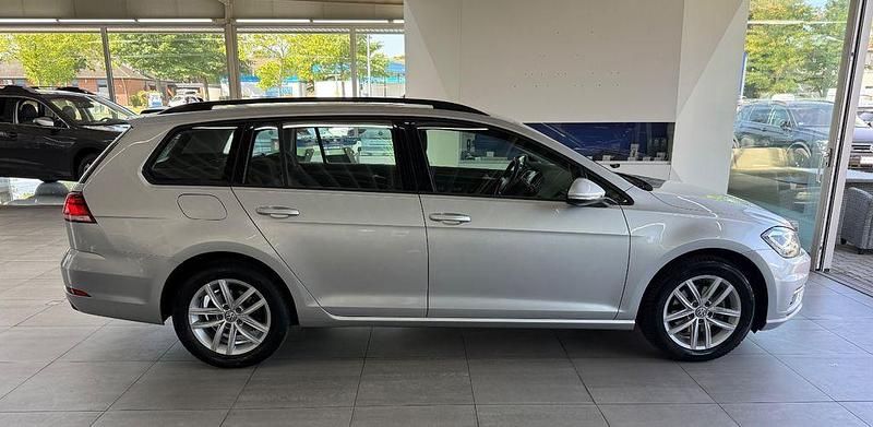 Gebraucht VW Golf VII Comfortline 150 PS (110 kW) 2020 Silber Kombi