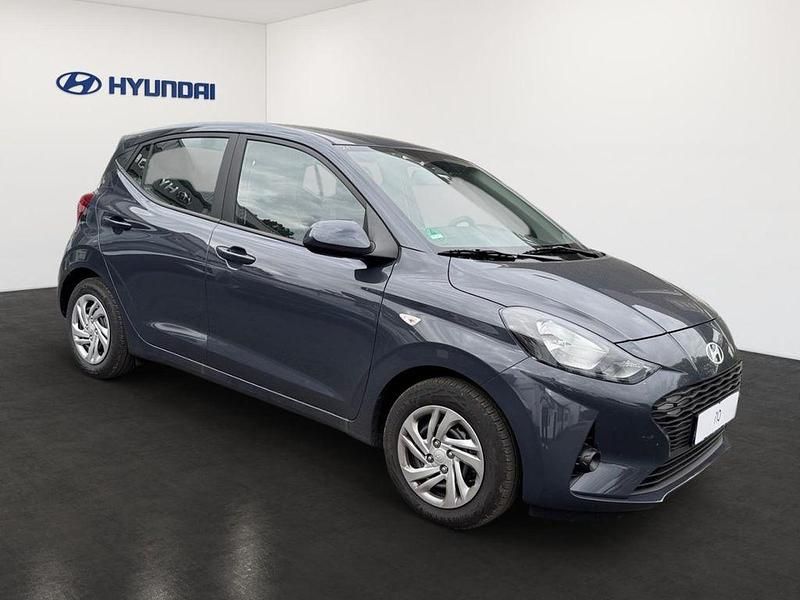 Gebraucht Hyundai i10 Select 63 PS (46 kW) 2025 Grau Kleinwagen