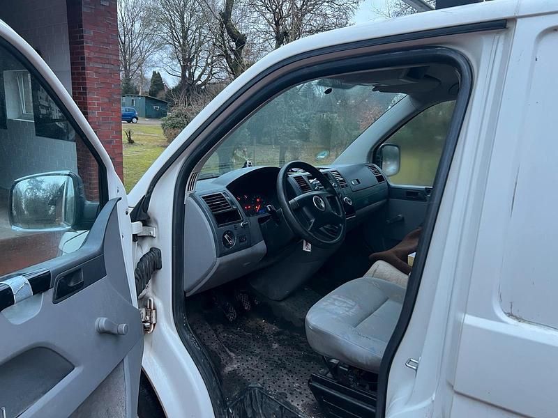 Gebraucht VW Transporter 102 PS (75 kW) 2006 Weiß Van