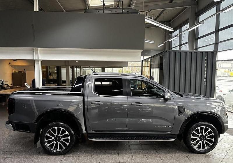 Gebraucht Ford Ranger 241 PS (177 kW) 2024 Carbonized gray/asher gray (metallic) Pickup