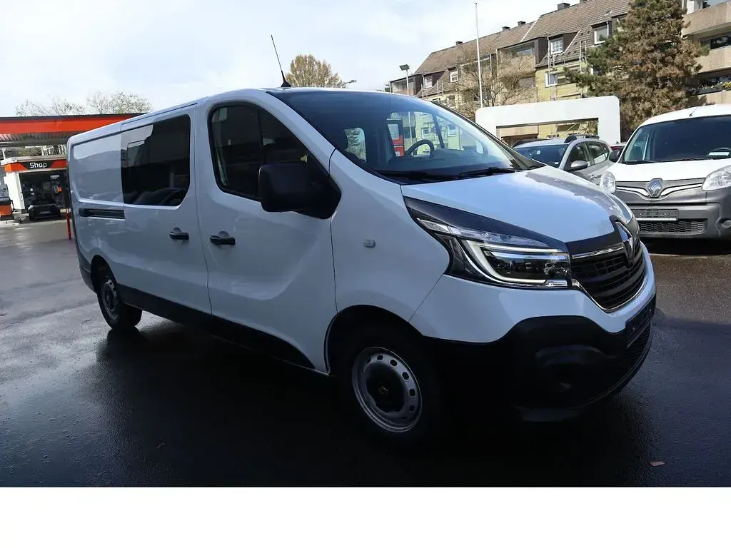 Gebraucht Renault Trafic 145 PS (106 kW) 2020 Weiß Van / Kleinbus