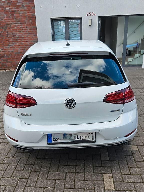 Gebraucht VW Golf VII Join 131 PS (96 kW) 2019 Weiß Limousine