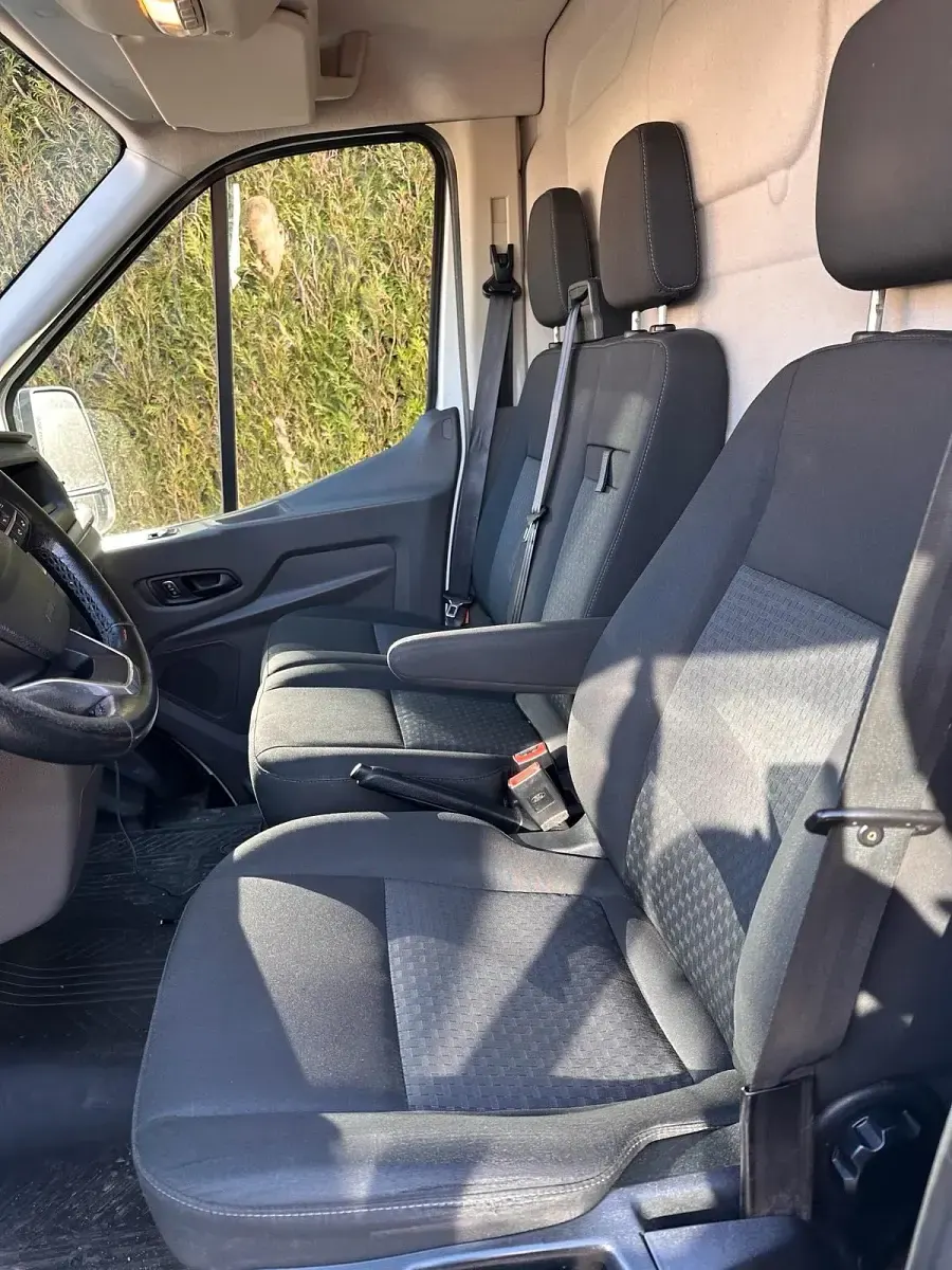 Gebraucht Ford Transit 131 PS (96 kW) 2019 Weiß Van / Kleinbus