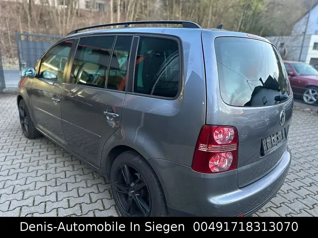 Gebraucht VW Touran Trendline 105 PS (77 kW) 2007 Grau Van / Kleinbus