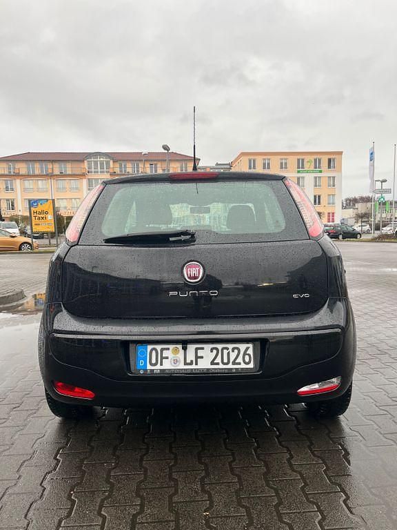 Gebraucht Fiat Punto Evo Active 69 PS (50 kW) 2011 Schwarz Kleinwagen