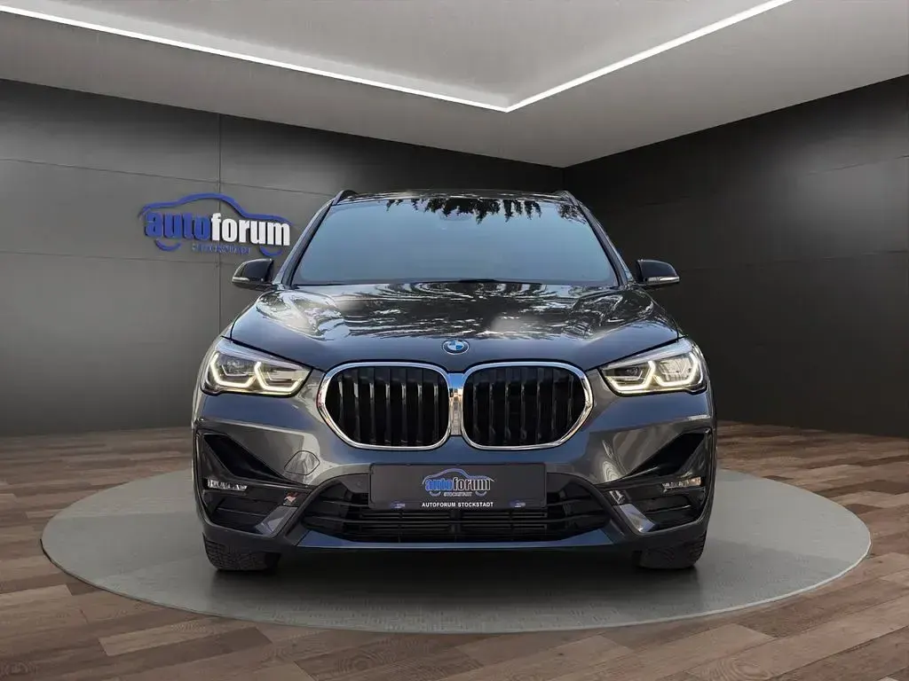 Gebraucht BMW X1 Advantage 140 PS (102 kW) 2019 Schwarz SUV