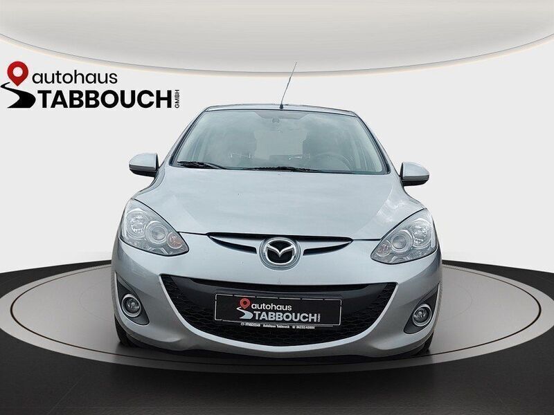 Silber Gebraucht 2012 Mazda 2 Sports-Line Limousine | 7.499 € (Teuer) - Bild 1/4