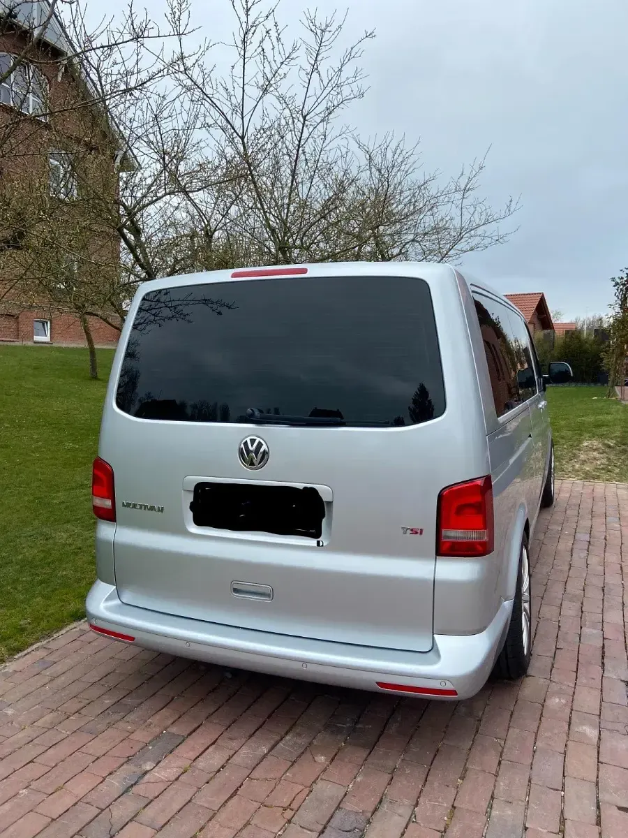 Gebraucht VW Multivan Comfortline 204 PS (150 kW) 2013 Silber Van / Kleinbus