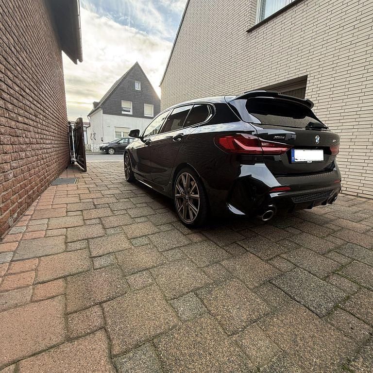 Gebraucht BMW M135 Shadowline 306 PS (225 kW) 2024 Schwarz Kleinwagen