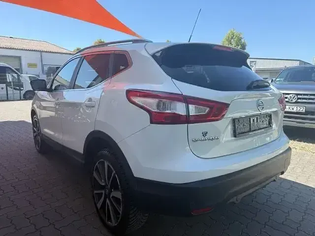 Gebraucht Nissan Qashqai N-Vision 131 PS (96 kW) 2016 Weiß SUV