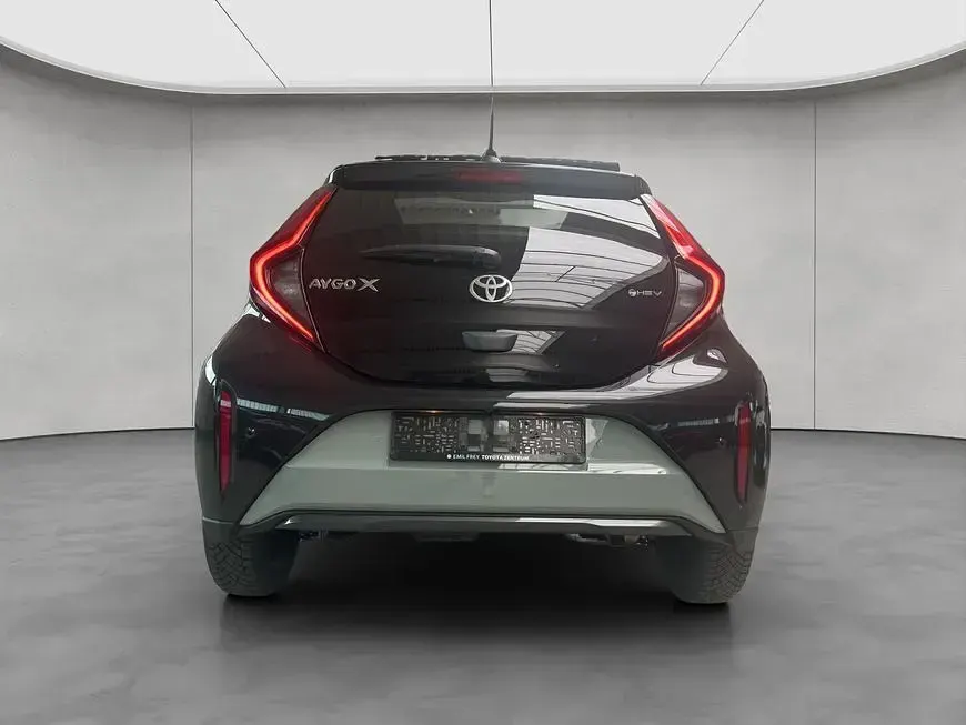 Gebraucht Toyota Aygo X Lounge 92 PS (67 kW) 2026 Grün SUV