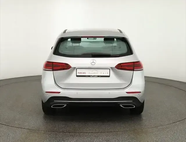 Gebraucht Mercedes B220 Progressive 190 PS (139 kW) 2019 Iridium silber metallic Kleinwagen