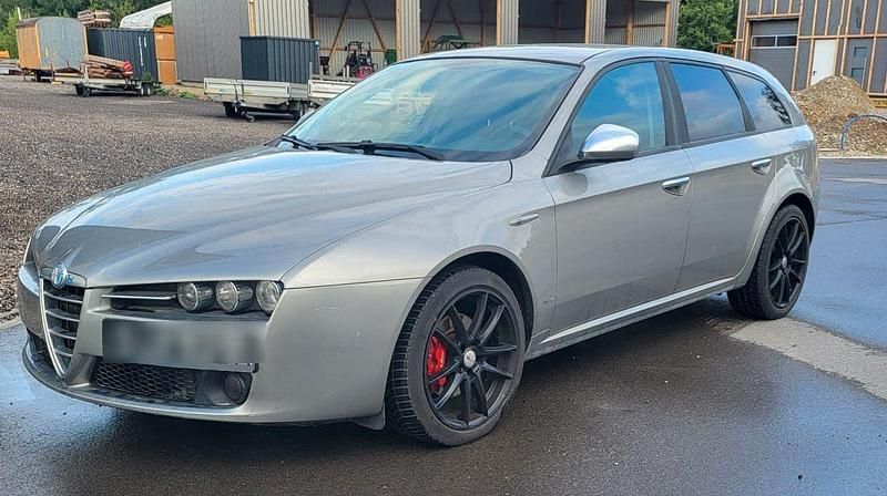 Grau Gebraucht 2010 Alfa Romeo 159 Kombi | 2.450 € (Fairer Preis) - Bild 1/4