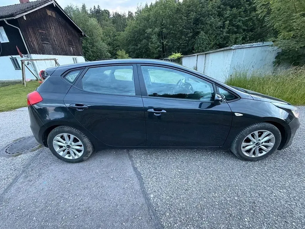 Gebraucht Kia Ceed Edition 7 99 PS (72 kW) 2018 Schwarz Kleinwagen