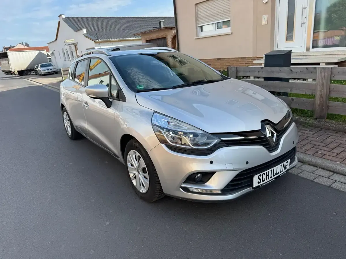 Gebraucht Renault Clio 90 PS (66 kW) 2019 Grau Kombi