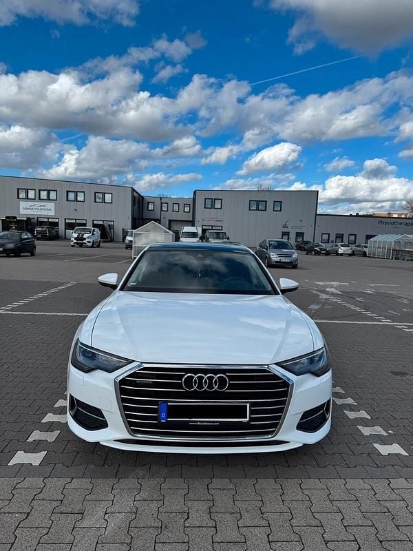 Second-hand Audi A6 Ambiente 231 CP (169 kW) 2019 Alb Berlinǎ
