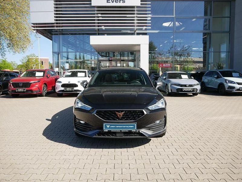 Second-hand Cupra Leon 150 CP (110 kW) 2024 Negru Berlinǎ