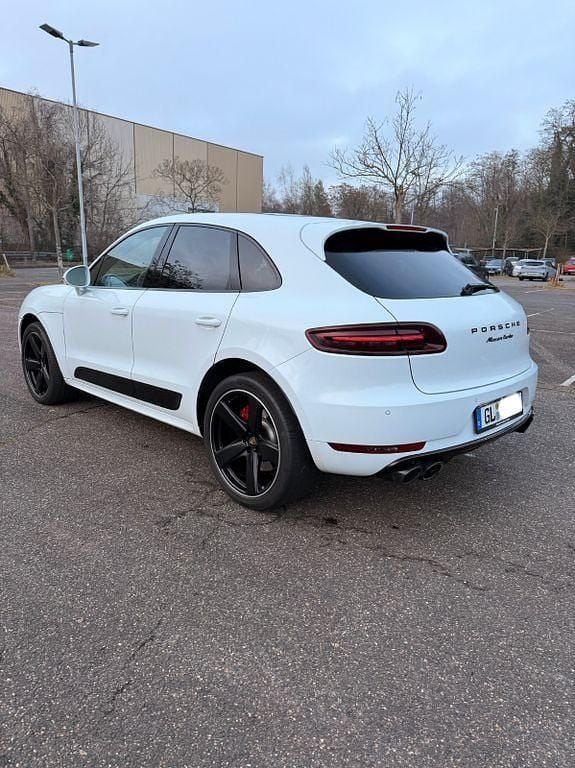 Weiß Gebraucht 2015 Porsche Macan Turbo SUV | 51.999 € - Bild 1/4