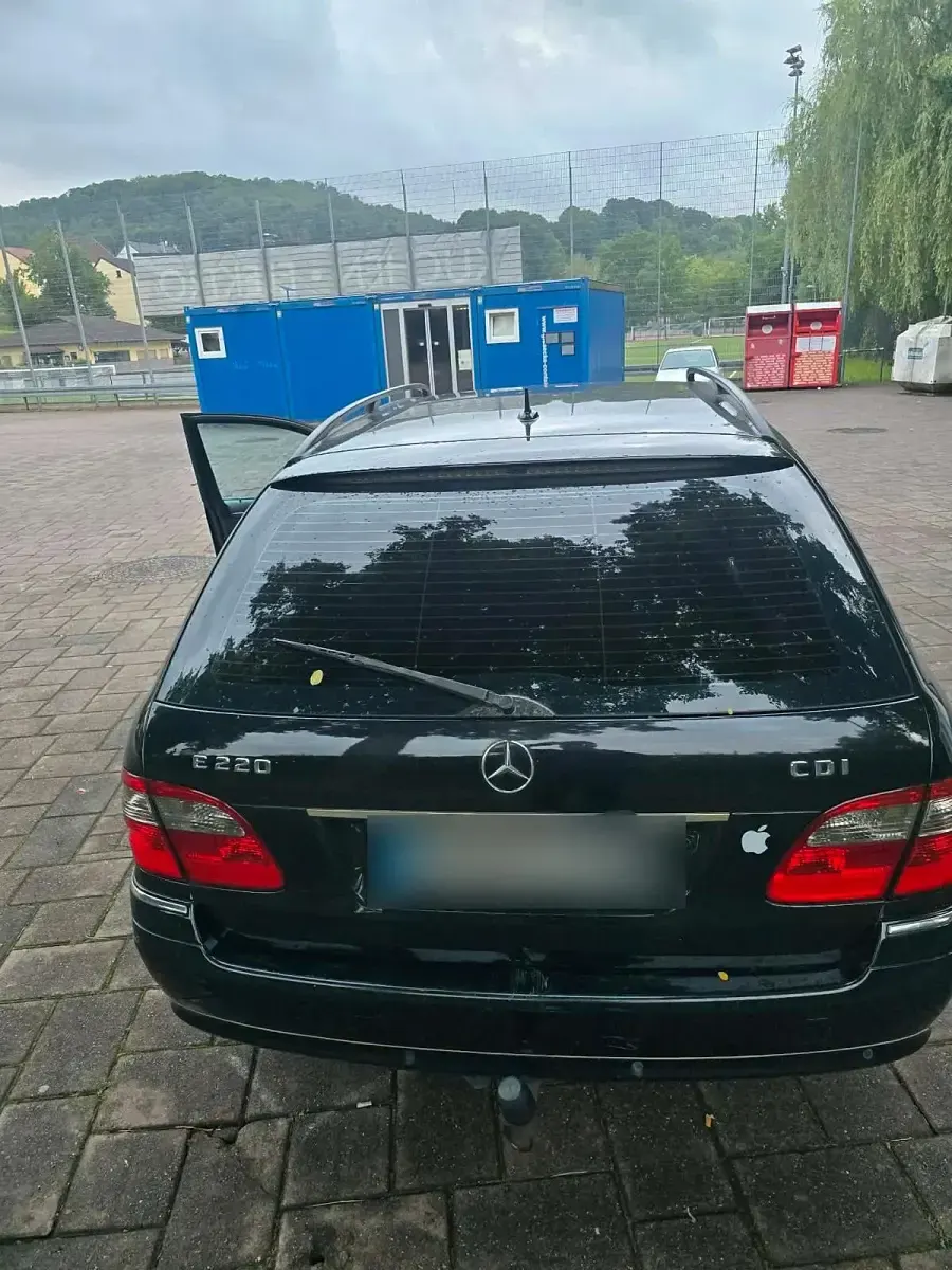 Gebraucht Mercedes E220 170 PS (125 kW) 2006 Schwarz Kombi