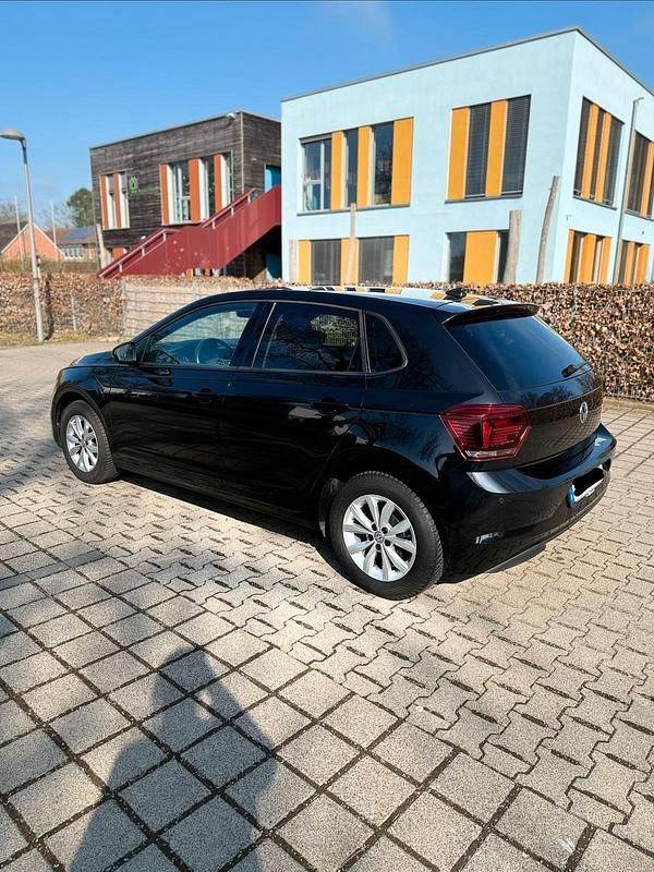 Gebraucht VW Polo Highline 95 PS (69 kW) 2018 Schwarz Kleinwagen